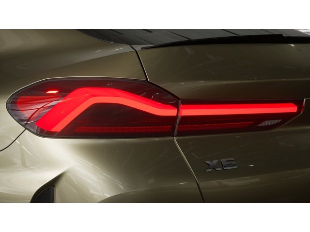 New 2027 Manhattan Green Metallic BMW  image 8