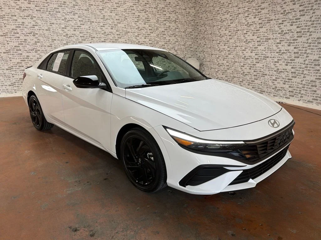 Used 2026 Serenity White Hyundai SEL Sport image 1