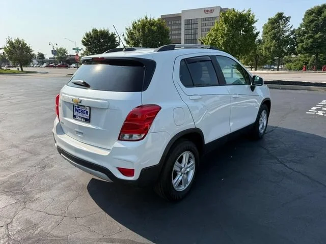 Used 2021 IRIDESCENT PEARL TRICOAT Chevrolet LT image 7