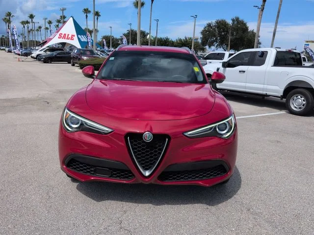 Used 2020 Alfa Rosso Alfa Romeo Base image 9