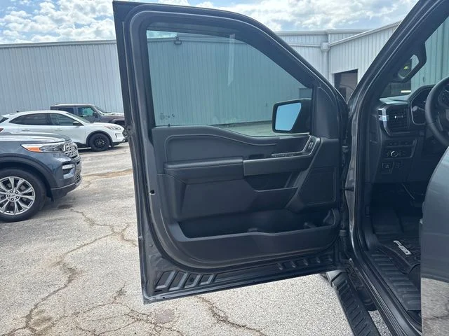Used 2023 Gray Ford XLT image 10