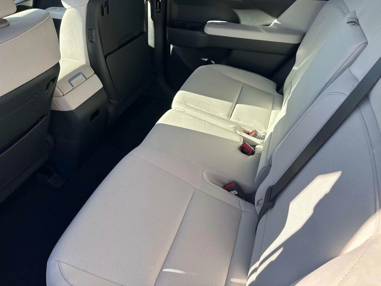 New 2026 Ecotronic Gray Hyundai SE image 14