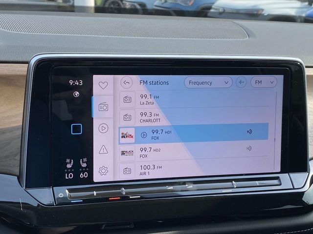 2025 Volkswagen Atlas SE w/Tech - Photo 16