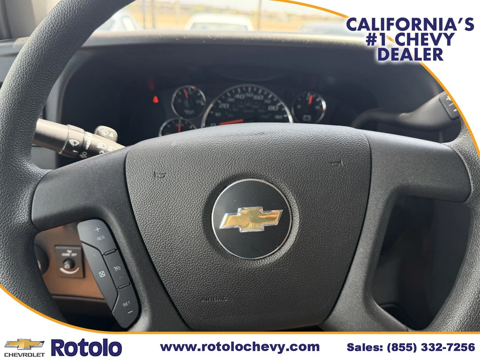 Used 2025 Summit White Chevrolet 1LT image 23