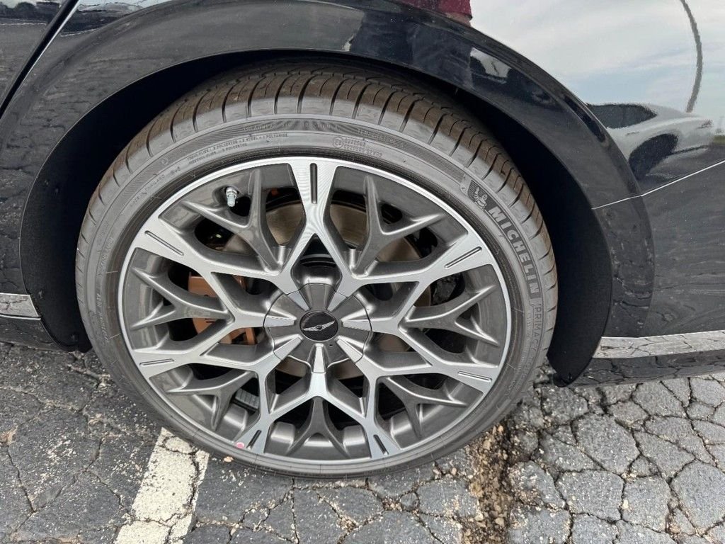 New 2026 Maui Black Genesis 3.5T E-SC MHEV image 6