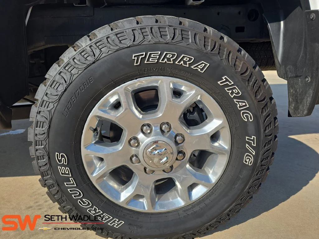 Used 2025  Ram Big Horn image 31