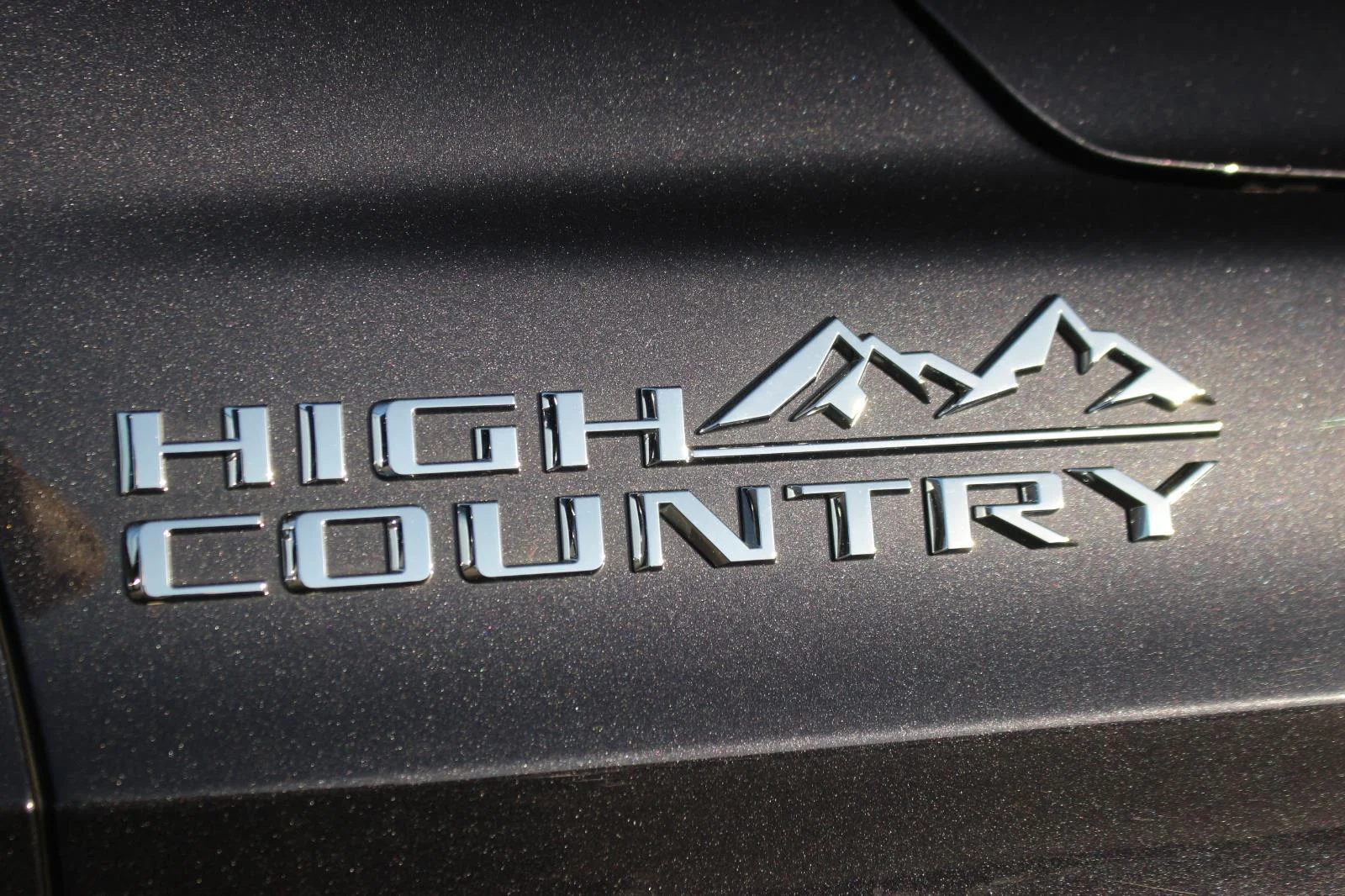 Used 2025 Dark Ash Metallic Chevrolet High Country image 11
