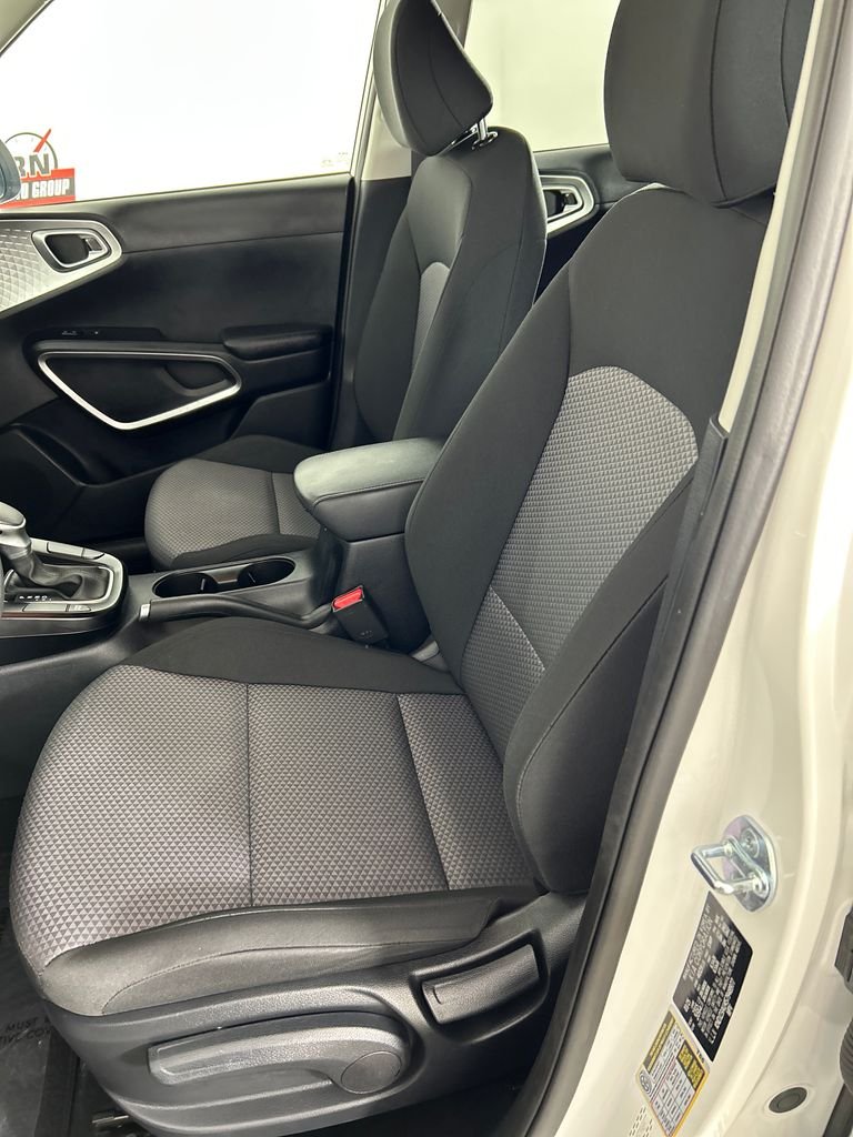 Used 2025 White Kia LX image 12