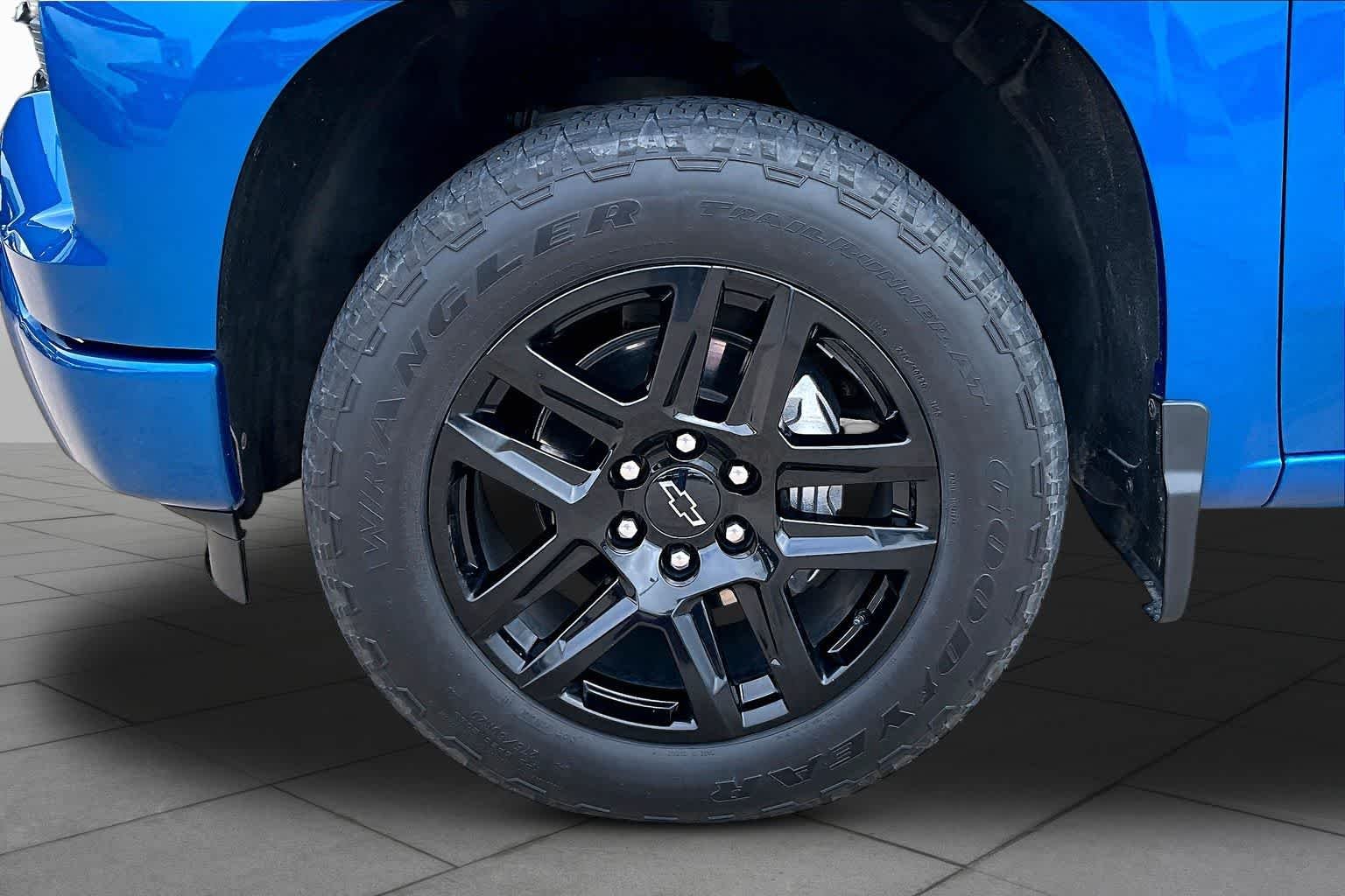 Used 2023 Glacier Blue Metallic Chevrolet RST image 12