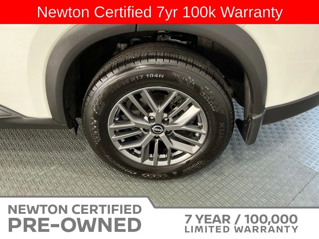 Certified Used 2025 Glacier White Nissan S image 40