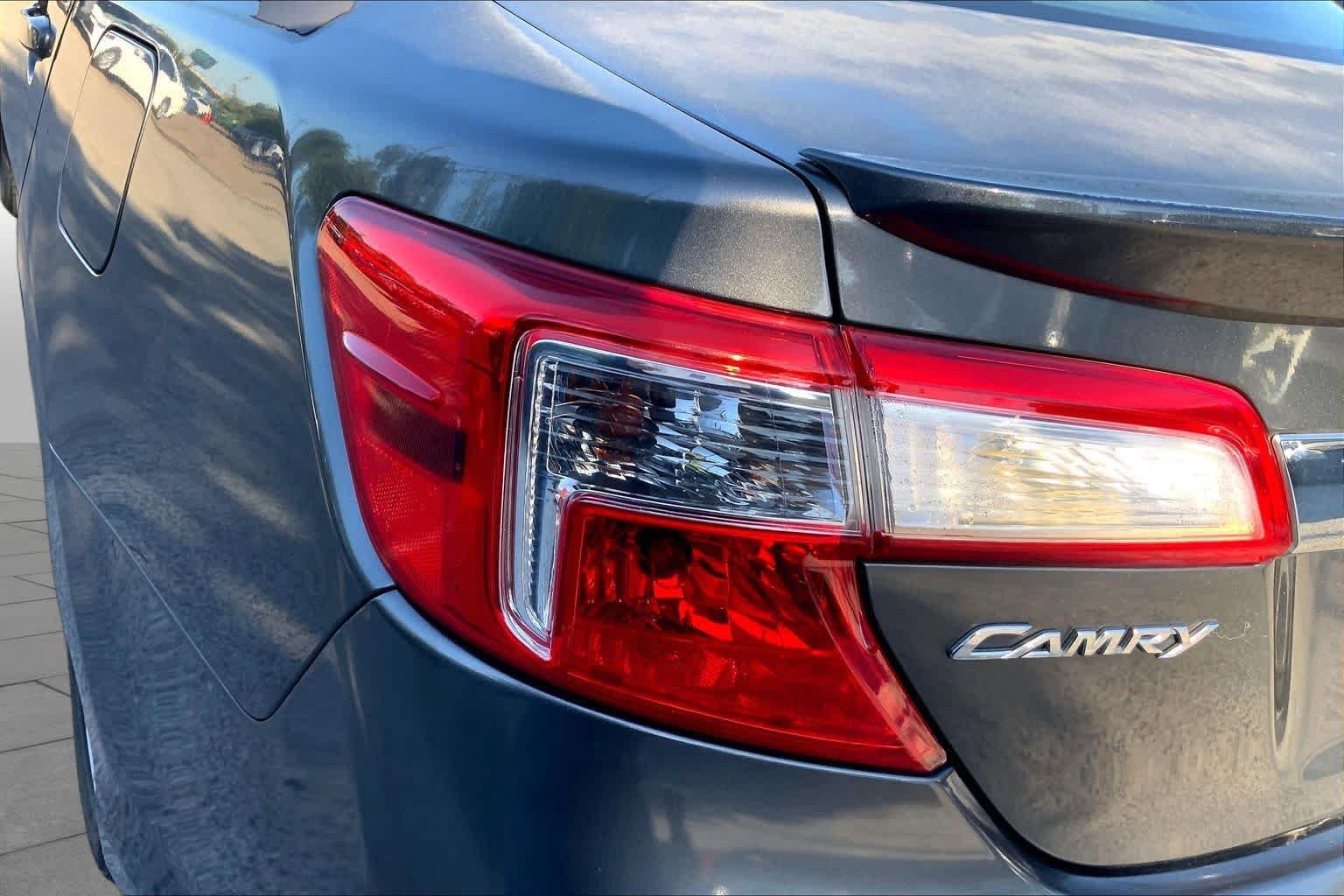 Used 2012 Magnetic Gray Metallic Toyota XLE image 27