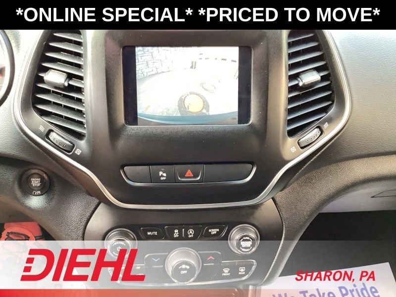 Used 2020 Black Jeep Latitude Plus image 27