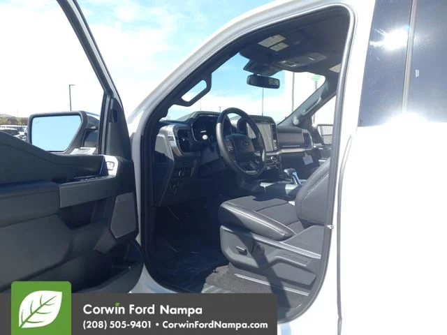New 2026 Oxford White Ford Lariat image 9