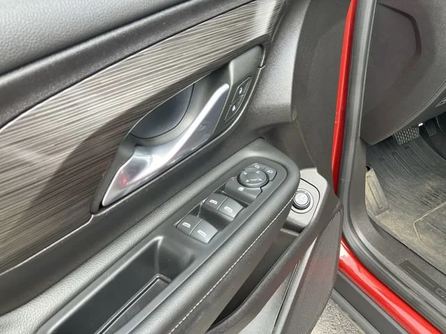 2024 GMC Terrain SLE - Photo 21