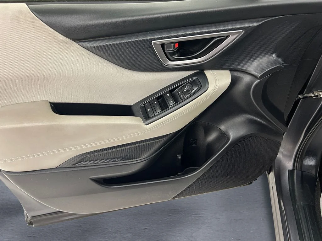 Used 2023 Gray Subaru Base image 12