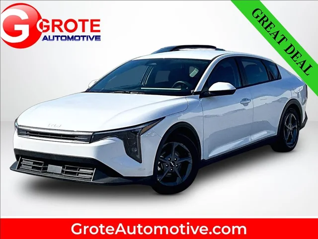 2026 Kia K4 LXS