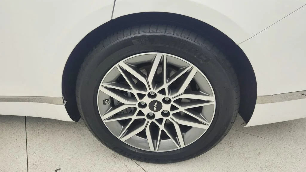 Used 2026  Genesis 2.5T image 27