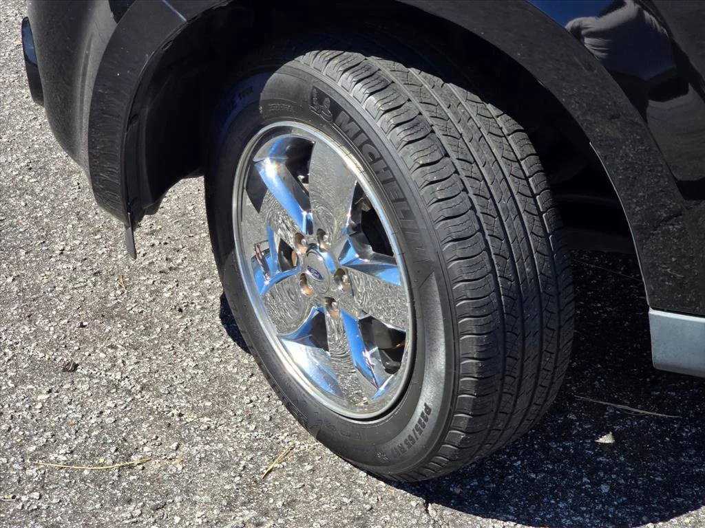 Used 2012 Black Ford Limited image 27