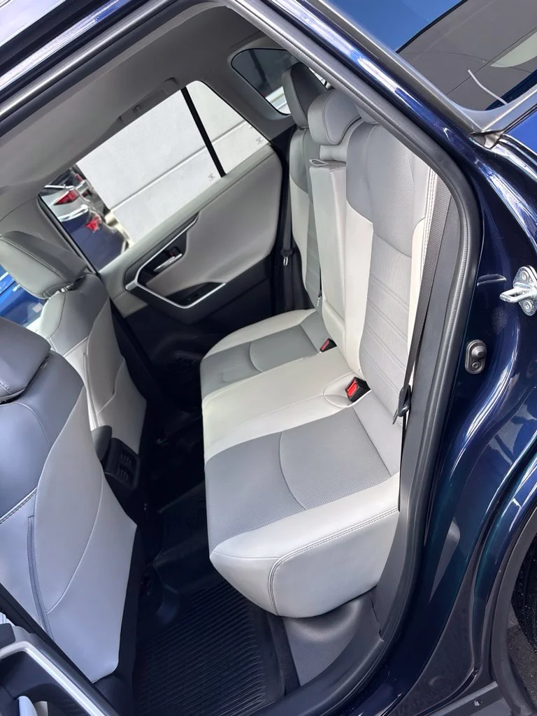 Used 2023  Toyota Limited image 18