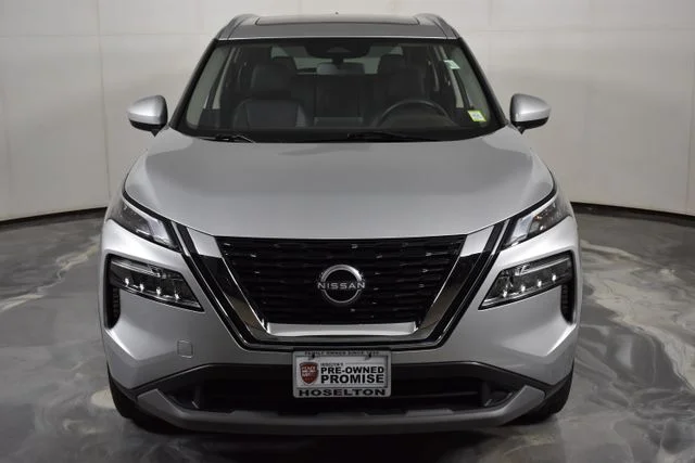 Used 2023 Silver Nissan SV image 12