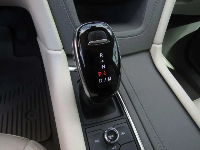 Used 2021 Garnet Cadillac Premium Luxury image 22