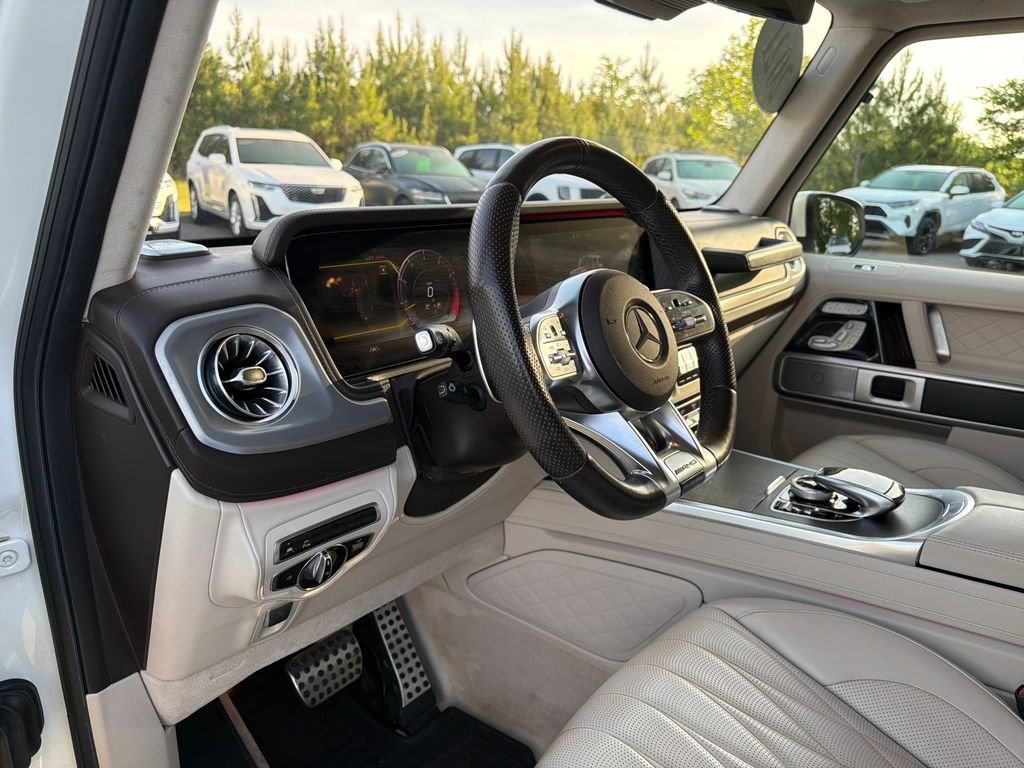 Used 2021 designo Diamond White Metallic Mercedes-Benz G 63 AMG® image 20