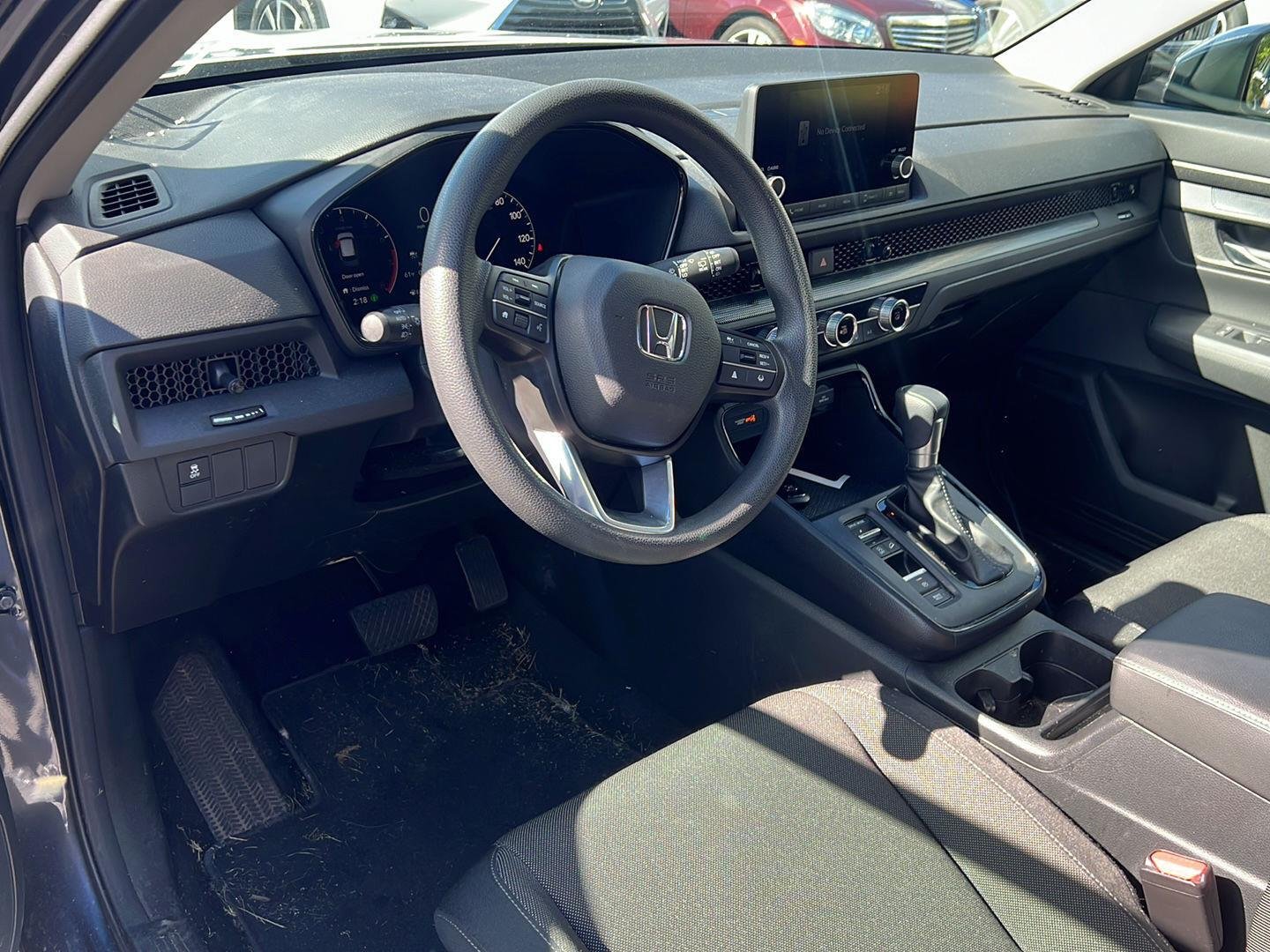 Used 2025 Meteorite Gray Metallic Honda LX image 4