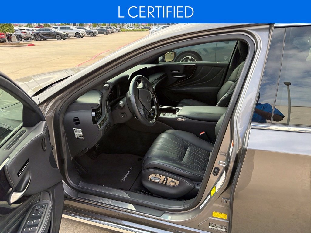 Used 2023 Manganese Luster Lexus 500 Base image 2
