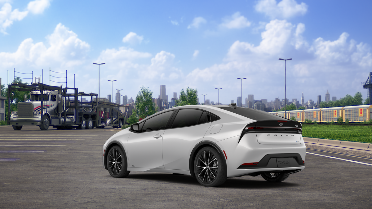 New 2027 Cutting Edge Toyota XLE AWD image 6