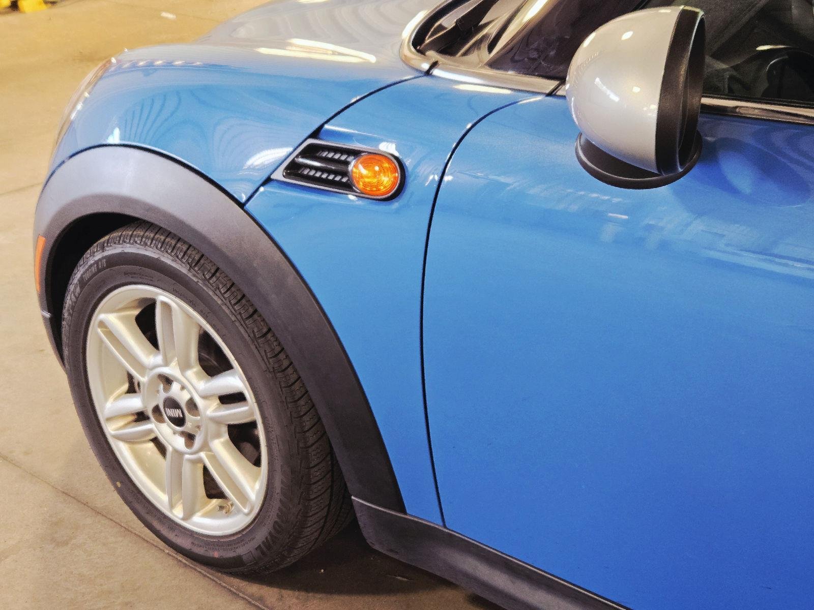 Used 2013 Reef Blue Metallic MINI CLUBVAN image 20