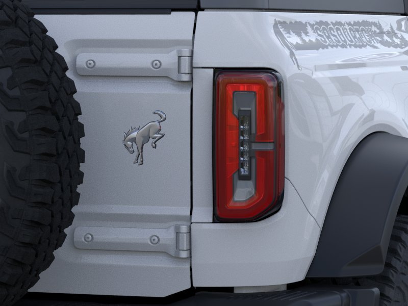 New 2026 Oxford White Ford Badlands® image 23