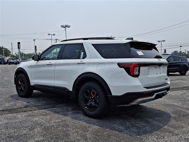 New 2026 Star White Metallic Tri-Coat Ford Tremor® image 23