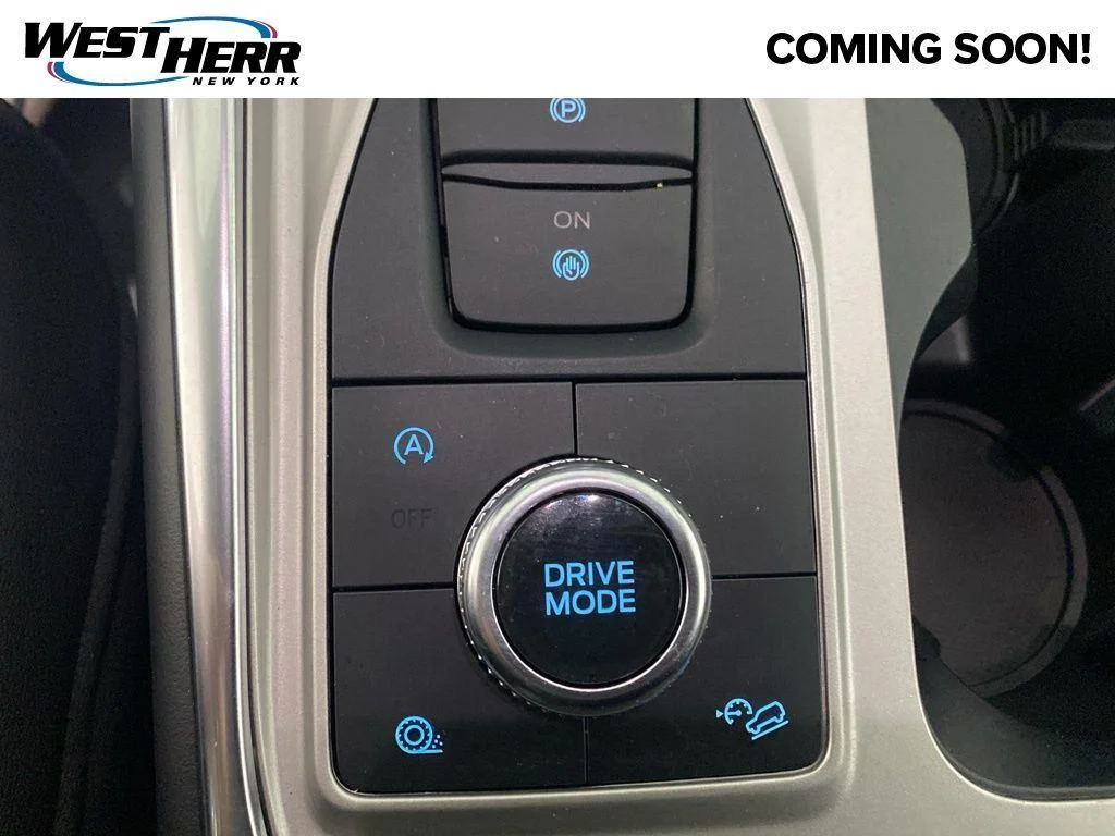 Used 2024 Silver Metallic Ford XLT image 10