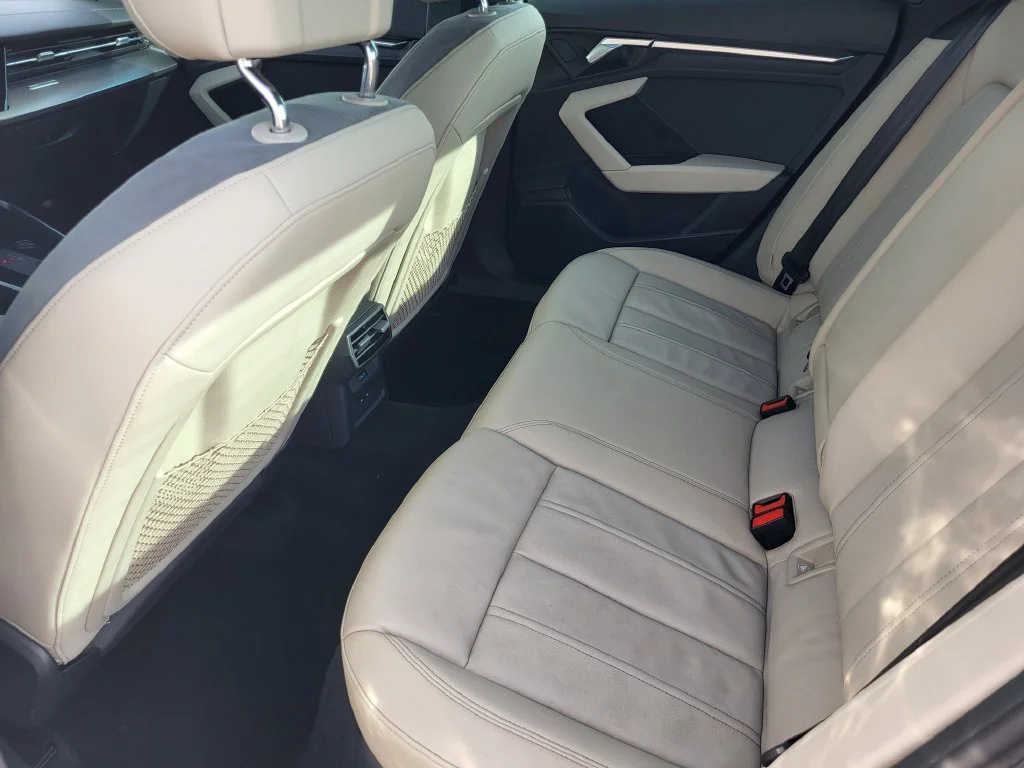 Used 2022 White Audi  image 21