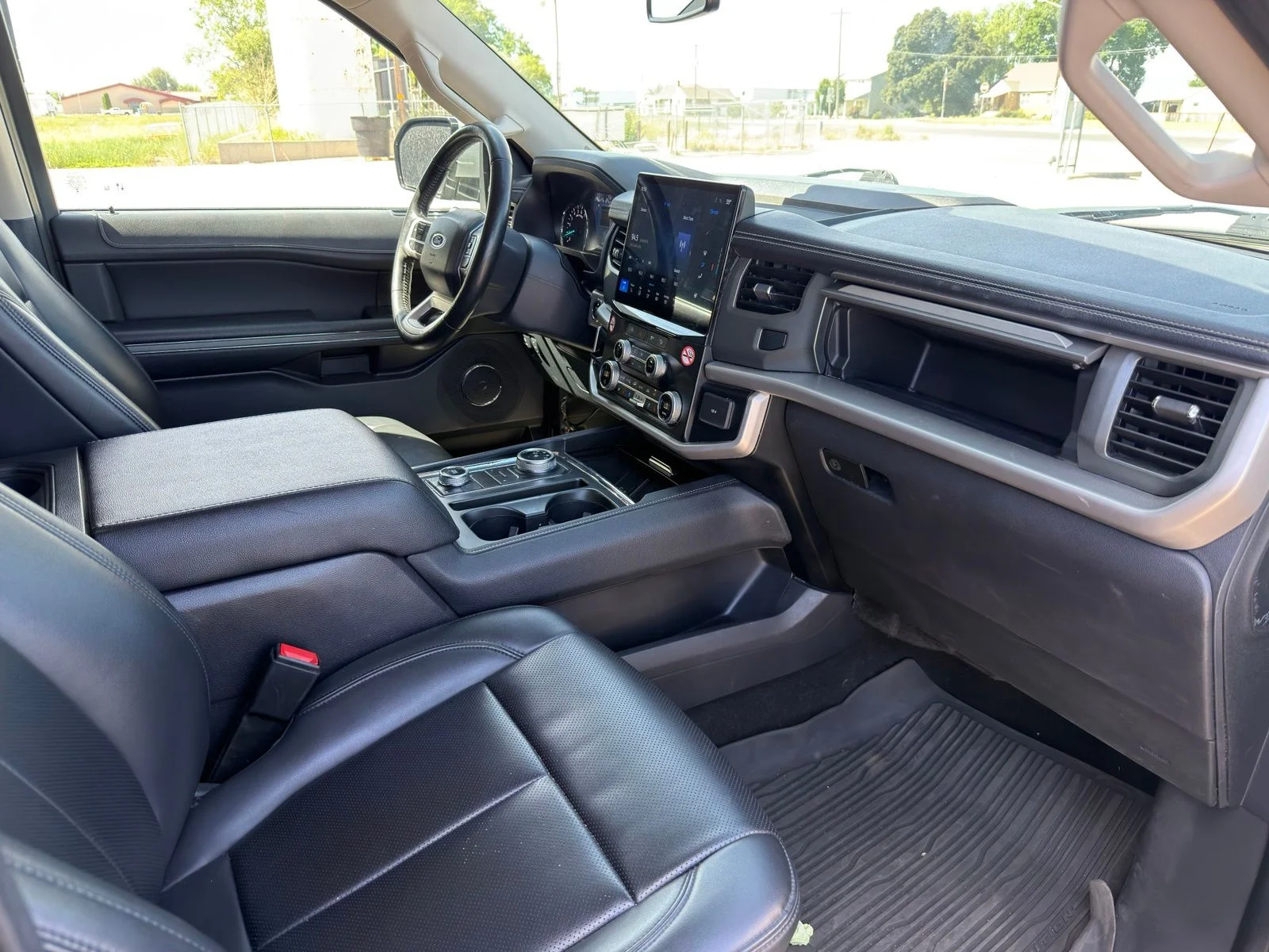 Used 2024 Silver Ford Limited image 16