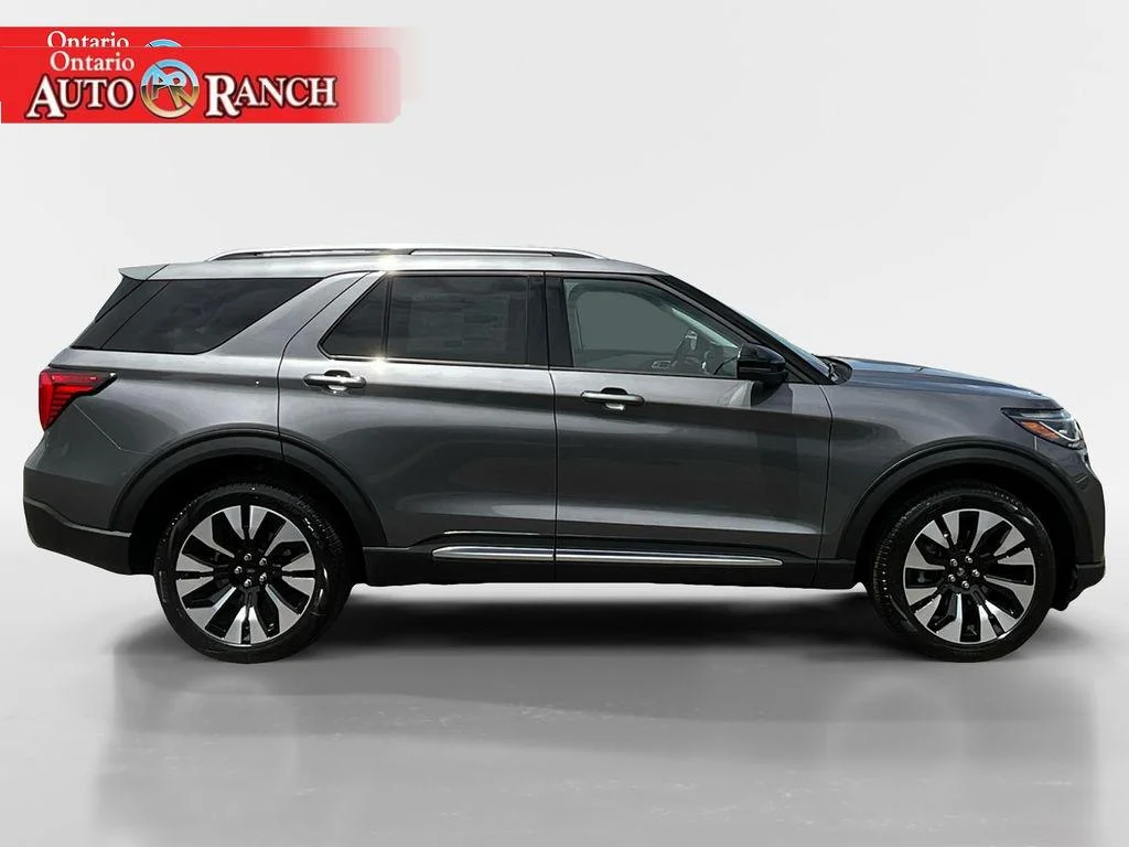 New 2026 CARBONIZED GRAY METALLIC Ford Platinum image 6