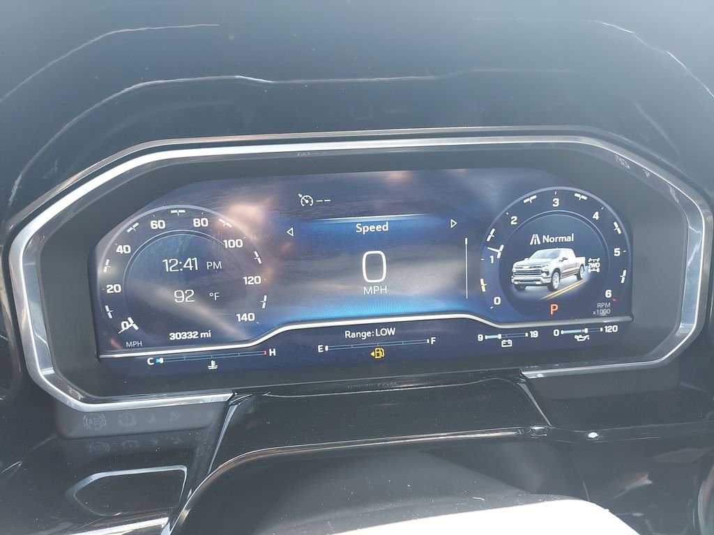 Used 2022 Red Chevrolet RST image 18