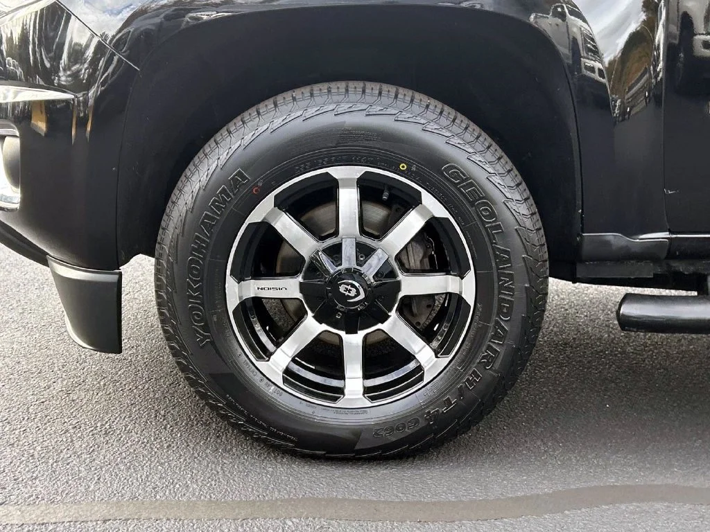 Used 2016 Black Chevrolet LT image 9