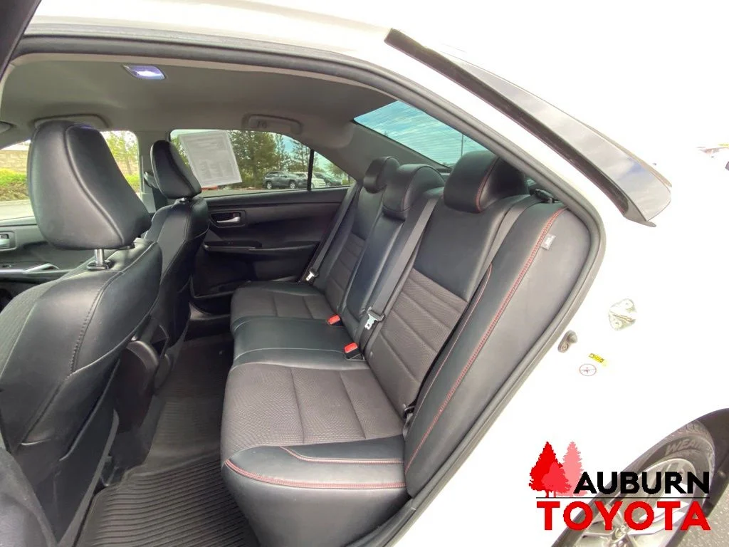 Used 2017 Ice Cap Toyota SE image 21