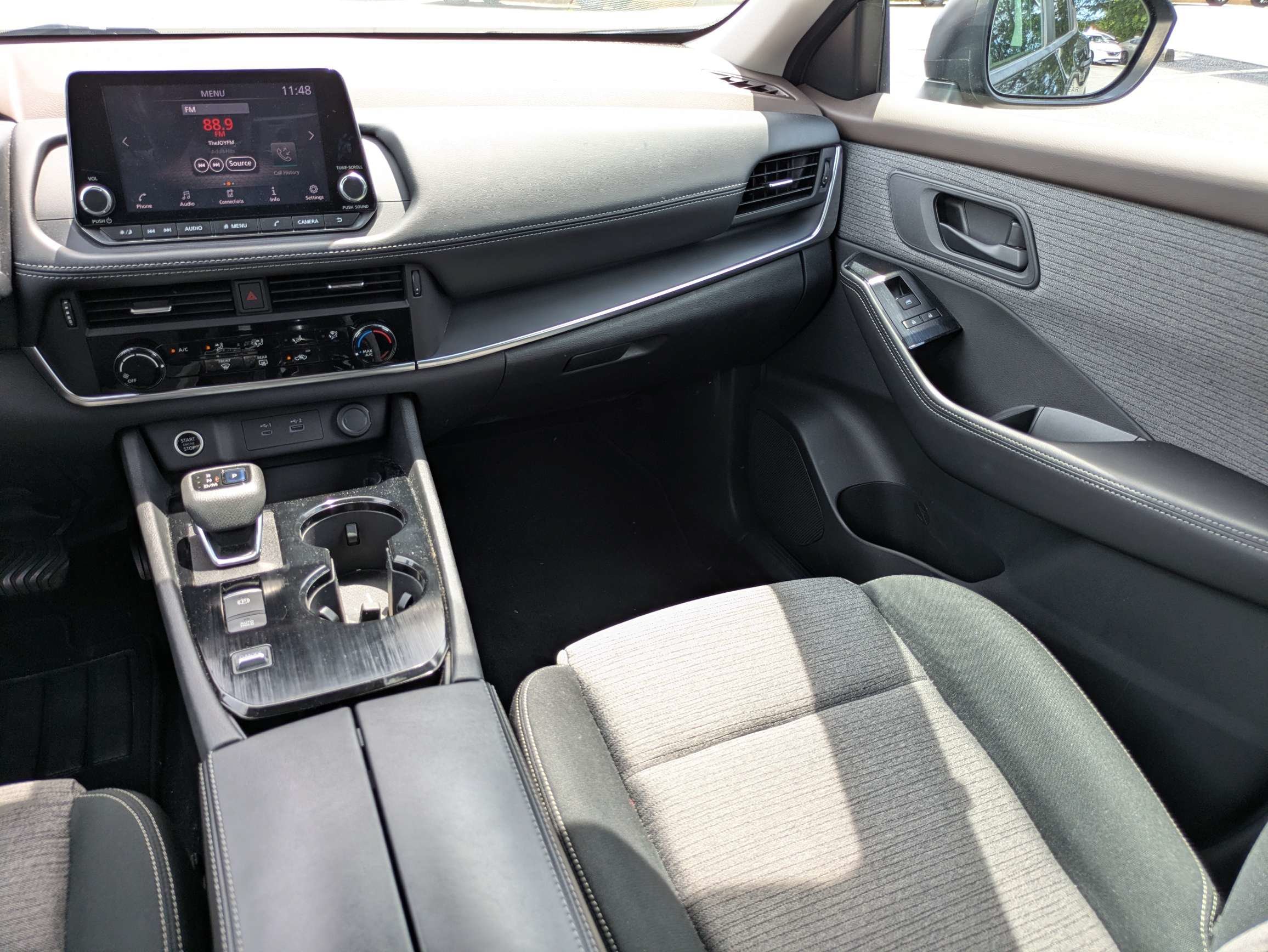 Used 2021 Black Nissan S image 14