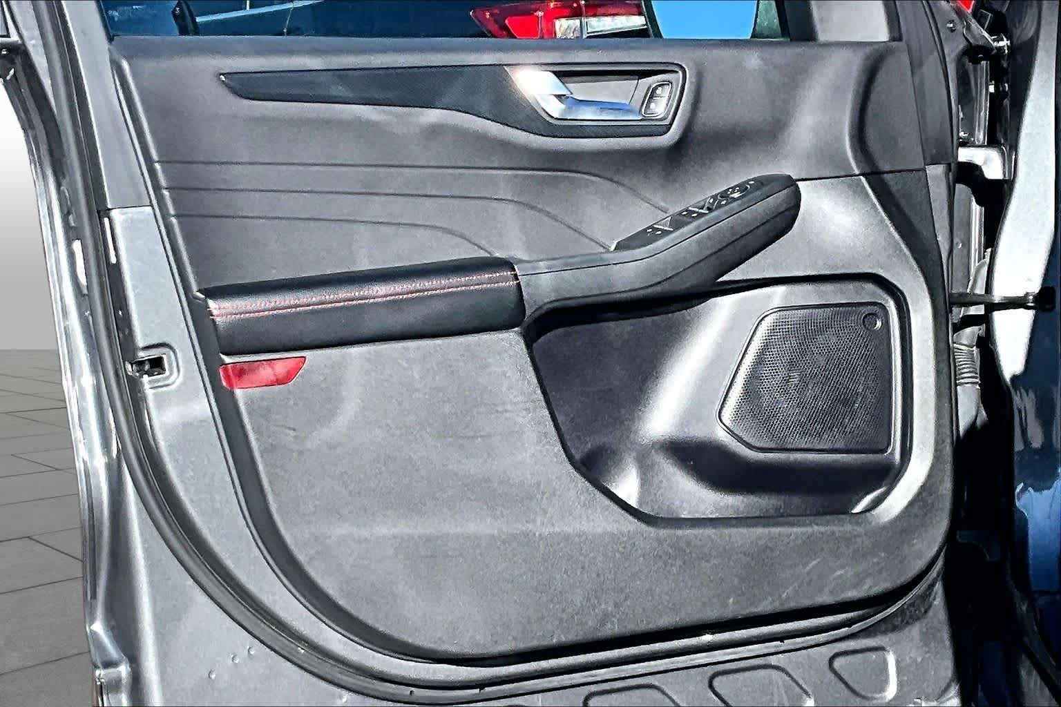 Used 2023 Carbonized Gray Metallic Ford ST-Line image 22