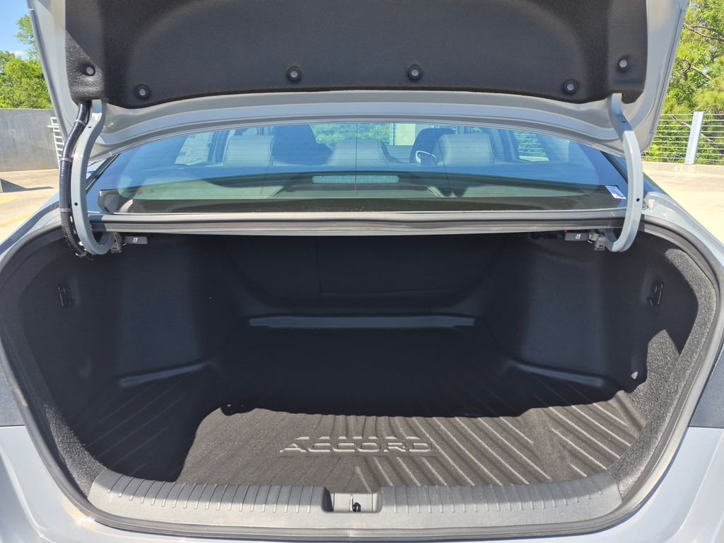 New 2026 Urban Gray Pearl Honda Touring image 17