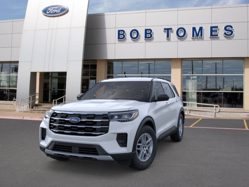 New 2026 Space White Metallic Ford Active image 3