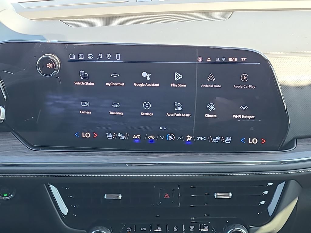 2026 Chevrolet Suburban Premier - Photo 18