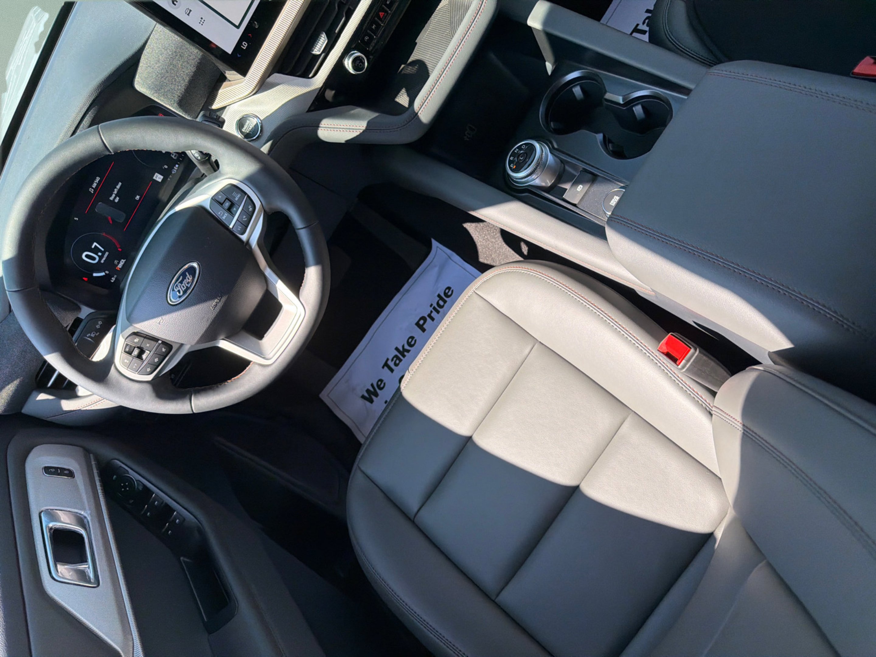 New 2026 Space White Metallic Ford Active image 15