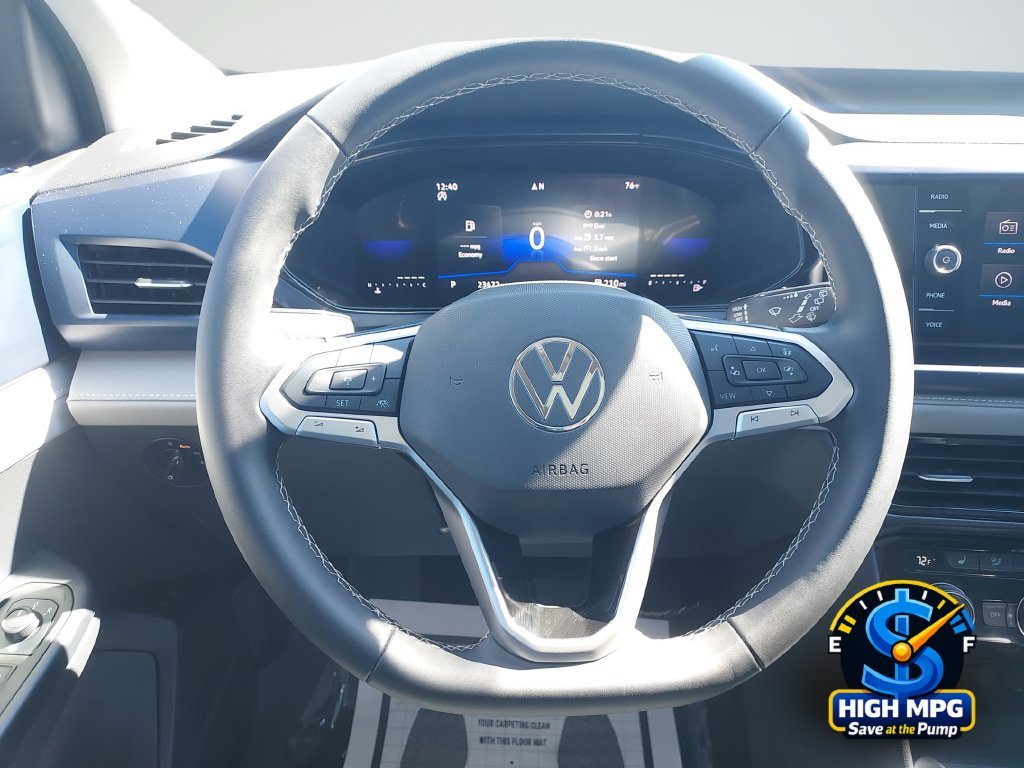 Used 2024 Blue Volkswagen 1.5T SE image 21