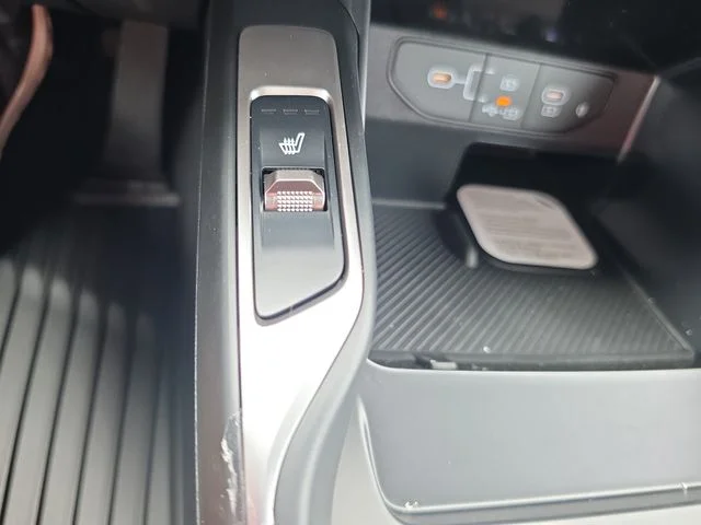 New 2026 Wolf Gray Kia S image 12
