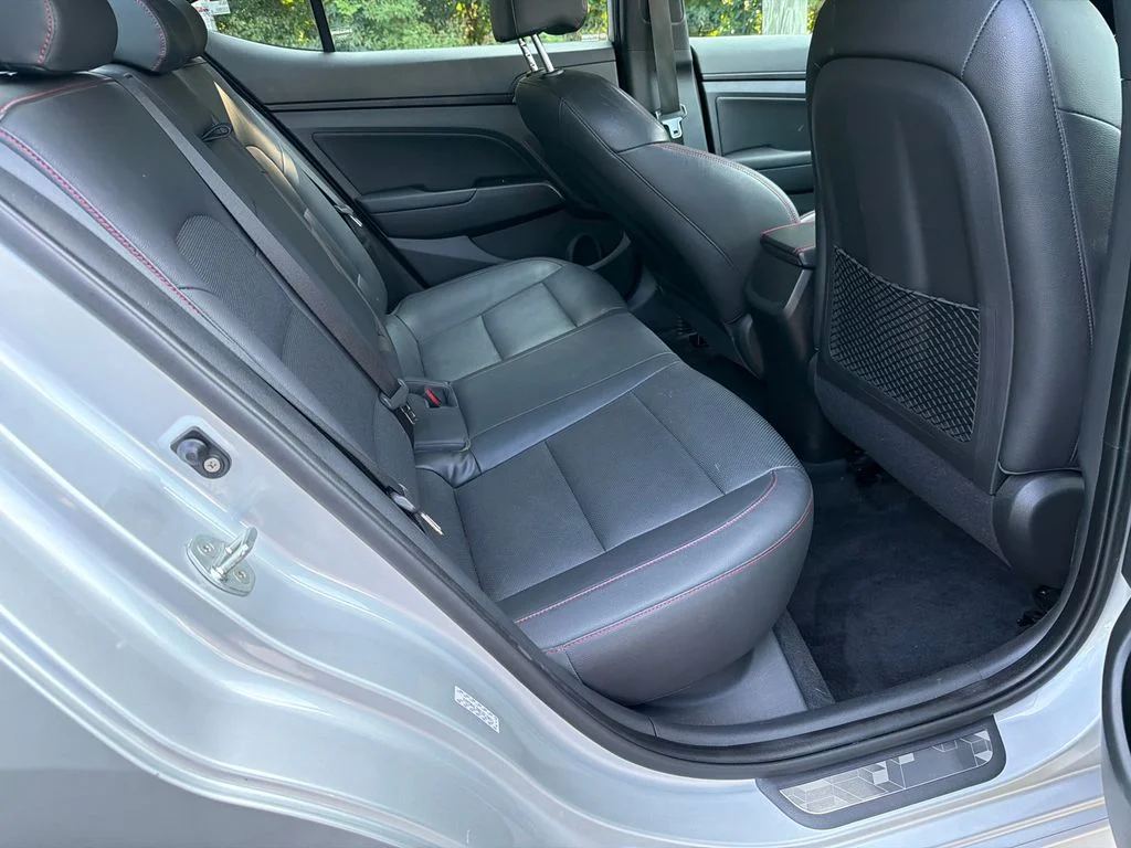 Used 2019 Silver Hyundai Sport image 15