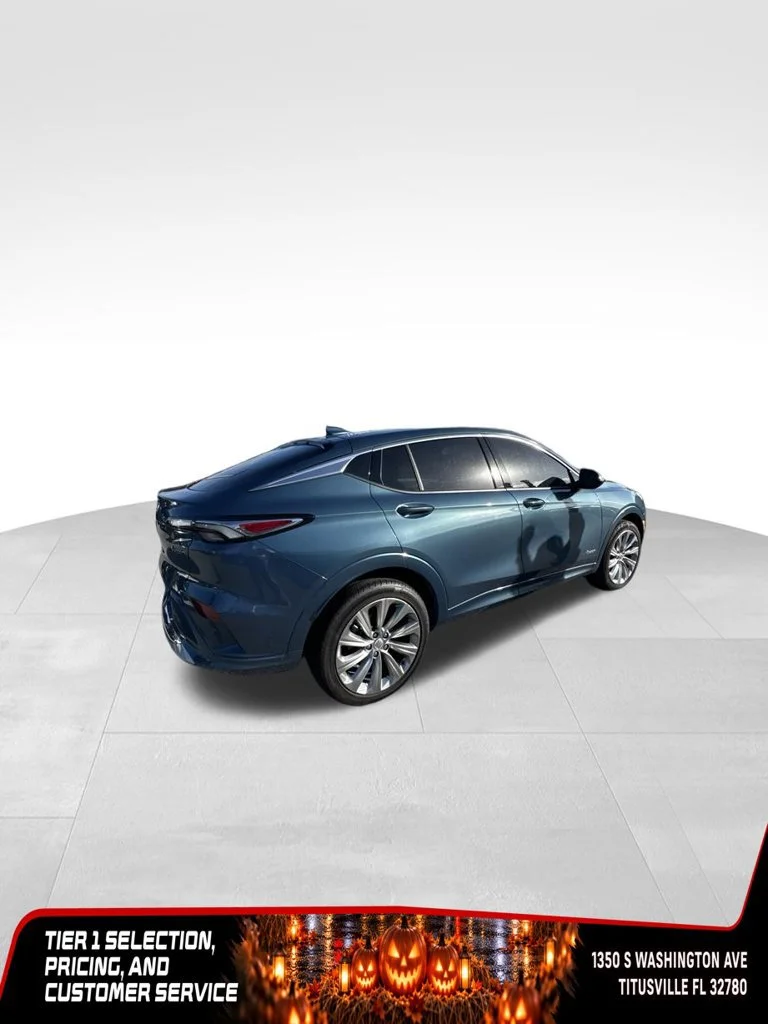Used 2024 Ocean Blue Metallic Buick Avenir image 5
