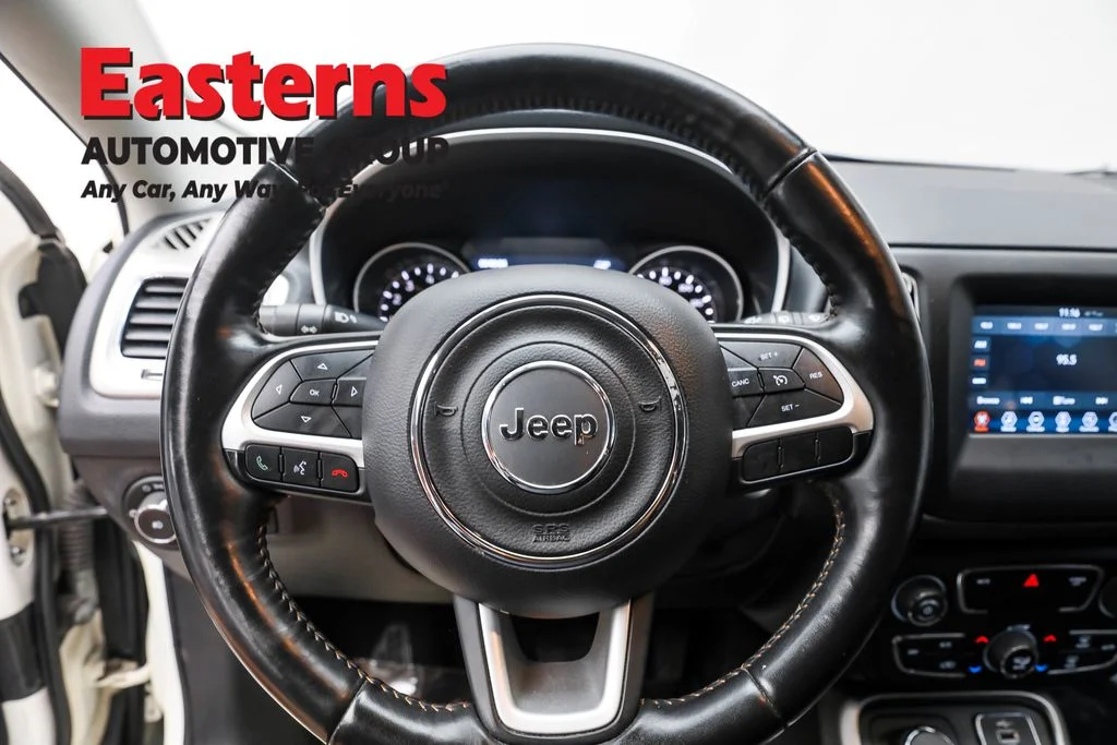 Used 2019 White Jeep Latitude image 10